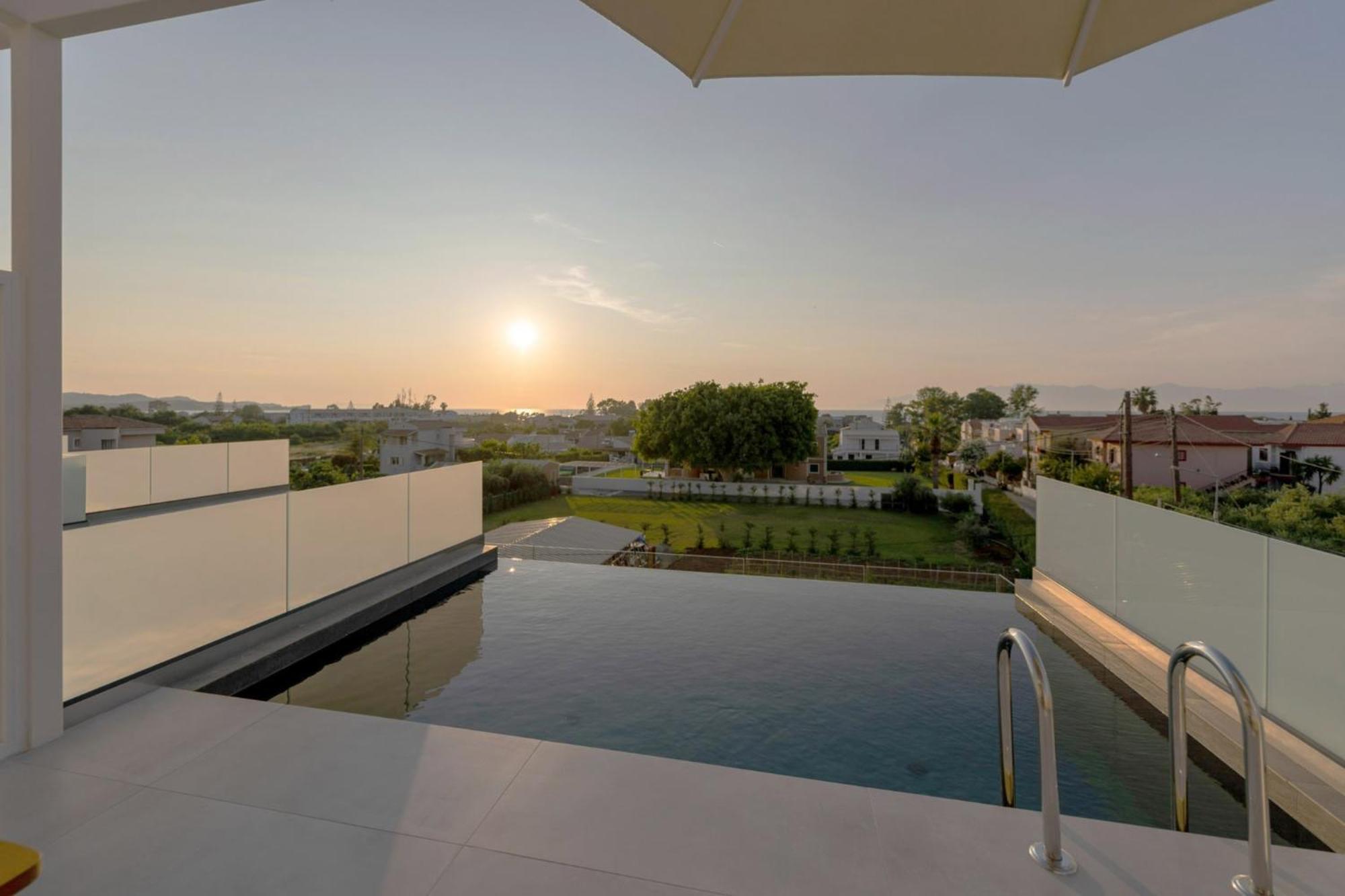 Thimios Adults Only Appartement Akharavi